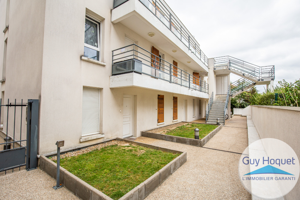 À vendre à VIGNEUX SUR SEINE (91270), appartement de 67 m².