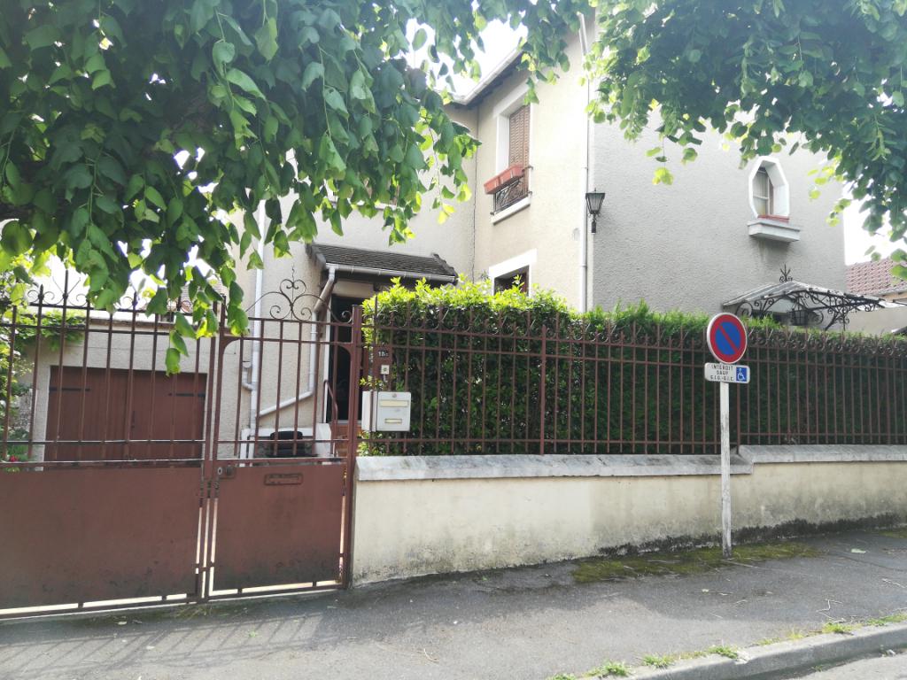 Maison d'une surface habitable de 60 m² à vendre à VILLENEUVE LE ROI (94290).