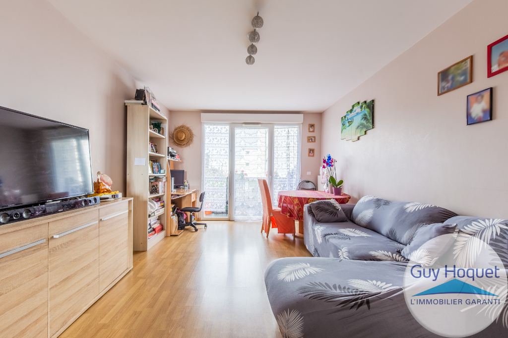 Vente : appartement F3 (67 m²) à ATHIS MONS avec parking