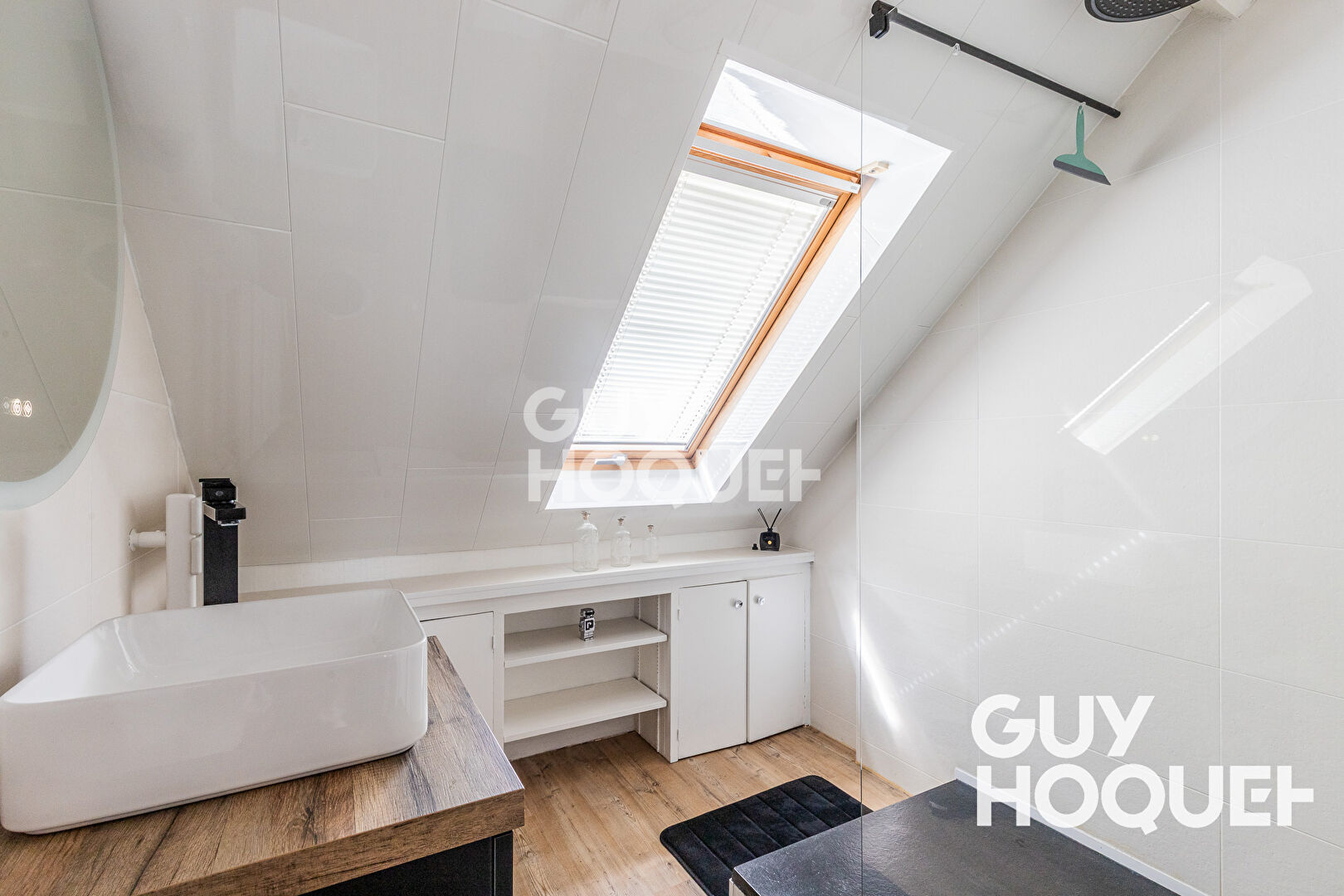 Maison spacieuse à vendre à Athis Mons - 5 chambres, jardin et confort