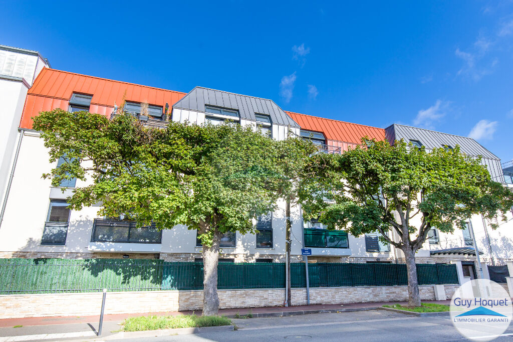ATHIS MONS : appartement 2 pièces (37,25 m²) à vendre avec balcon et parking