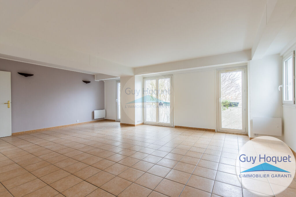 Appartement F5 de 102m2 à vendre à BOUSSY SAINT ANTOINE