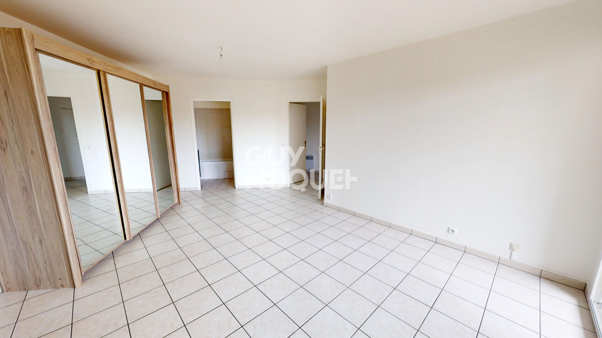 PROCHE GARE  grand T1 de 37m2 à vendre à Juvisy-sur-Orge - Exclusivité Guy Hoquet