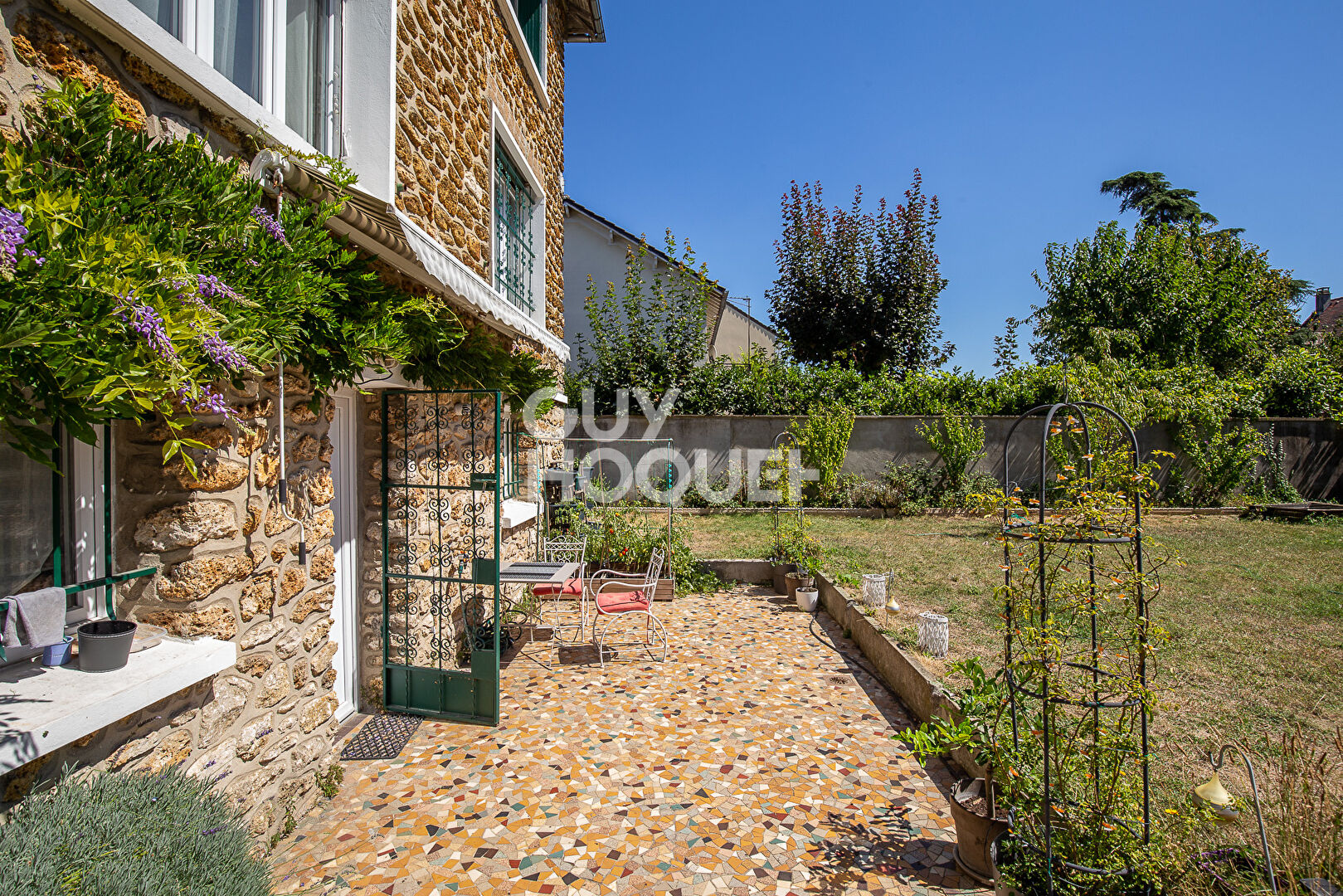 Location d'une maison meublé F4 (91 m²) à ATHIS MONS