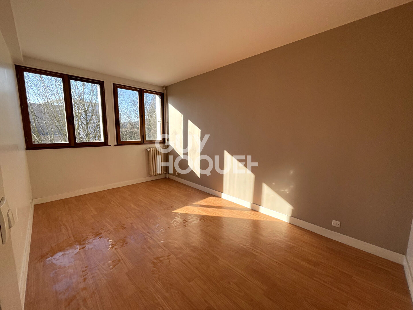ATHIS MONS : appartement F2 (45 m²) en location