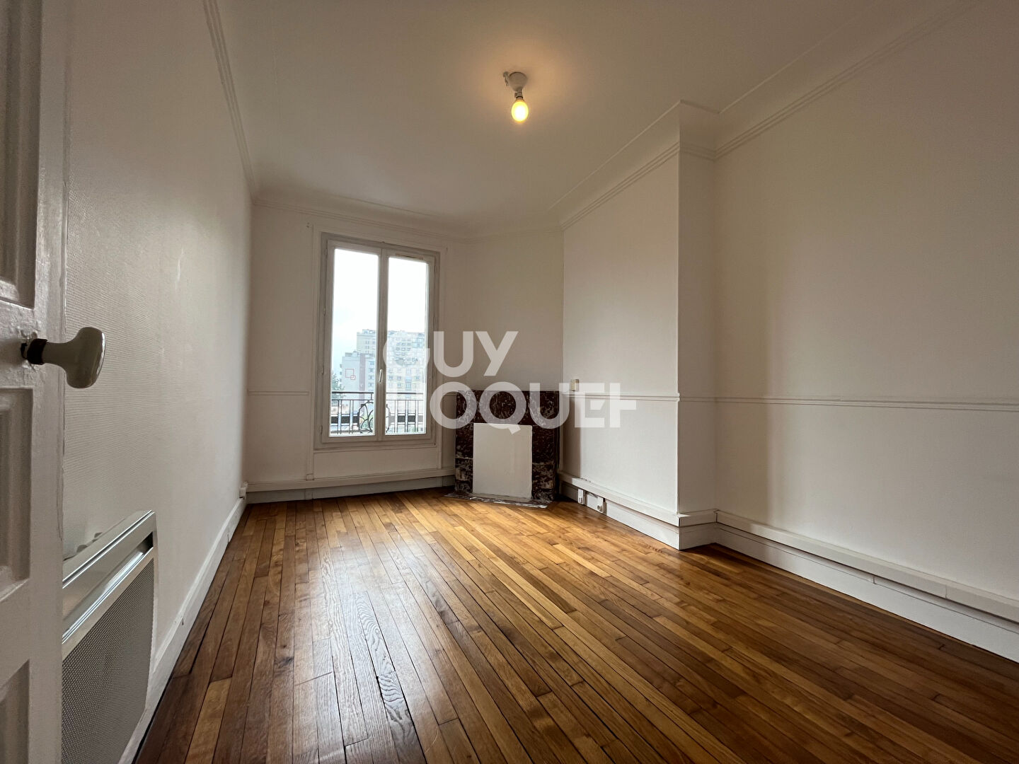 LOCATION d'un appartement F2 (42 m²) à GENNEVILLIERS
