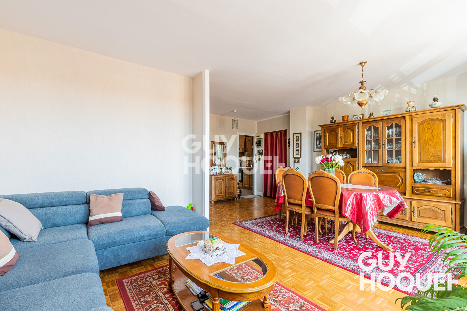 VENTE : appartement F4 (70 m²) à ATHIS MONS avec CAVE et Parking