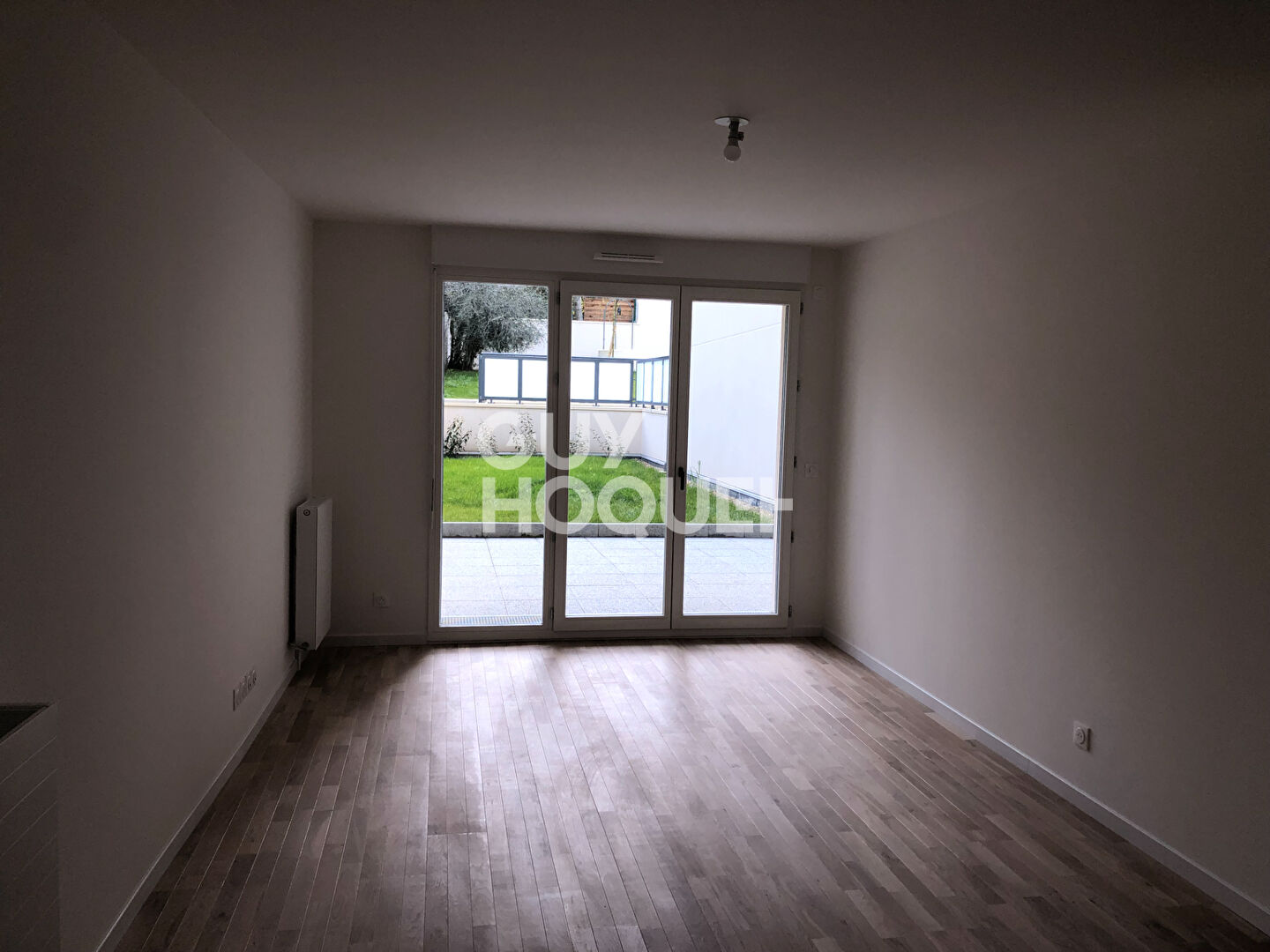 F2 de 49 m2 + parking à L'HAY LES ROSES (94240)