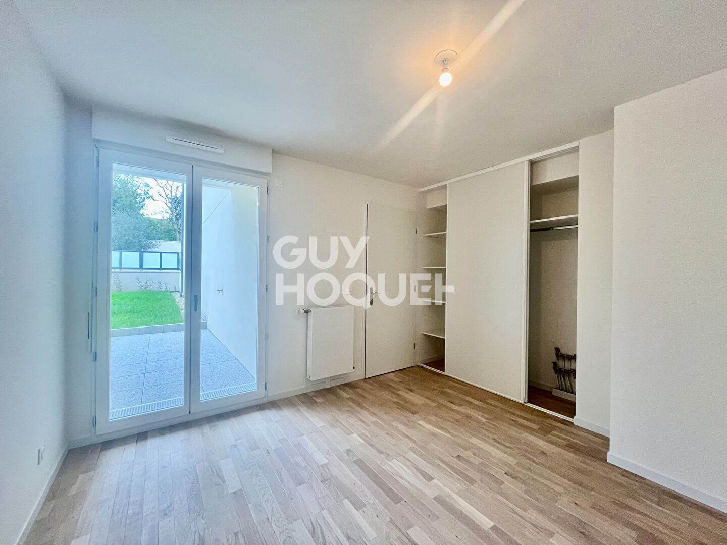 F2 de 49 m2 + parking à L'HAY LES ROSES (94240)