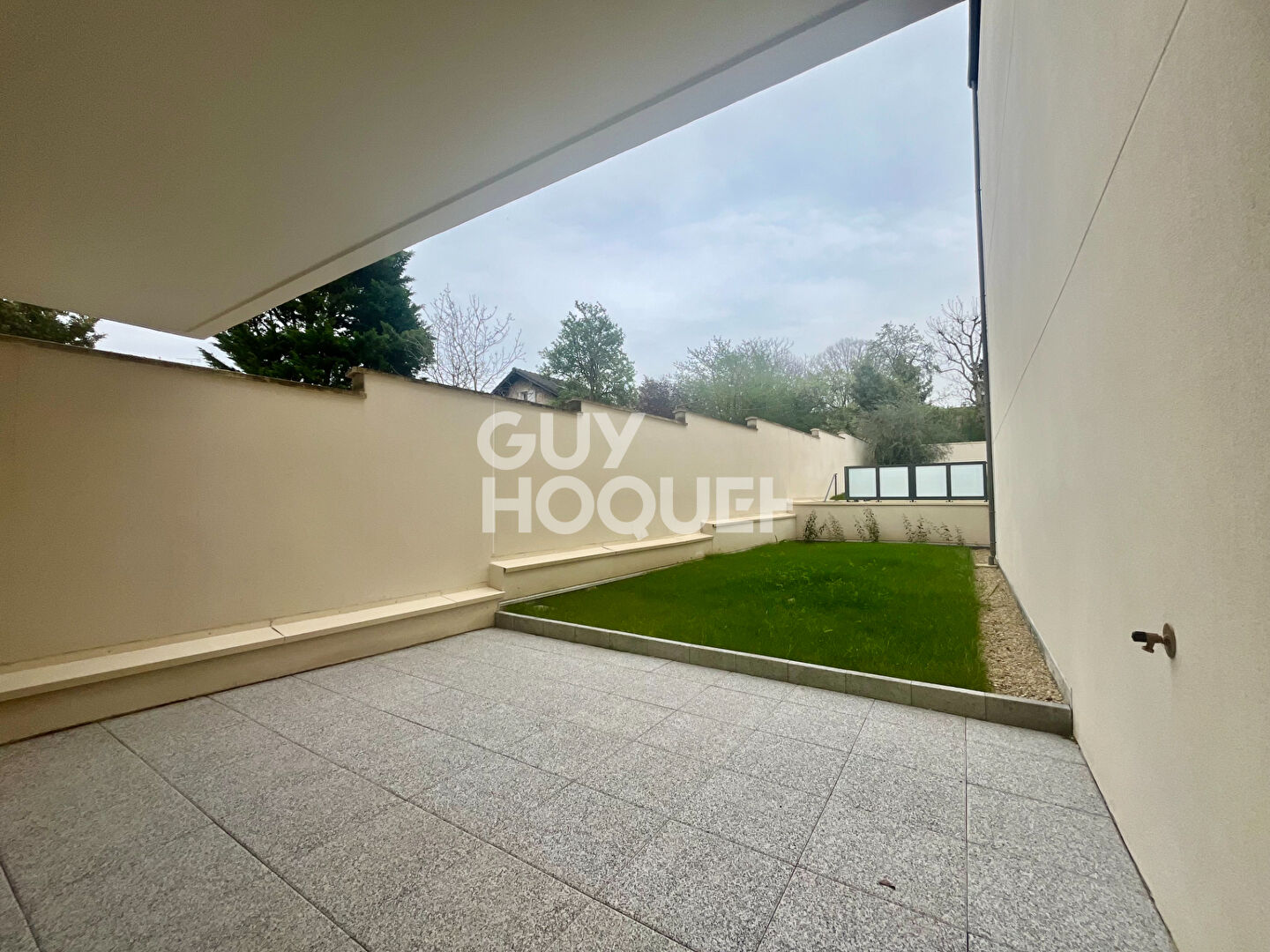 F2 de 49 m2 + parking à L'HAY LES ROSES (94240)