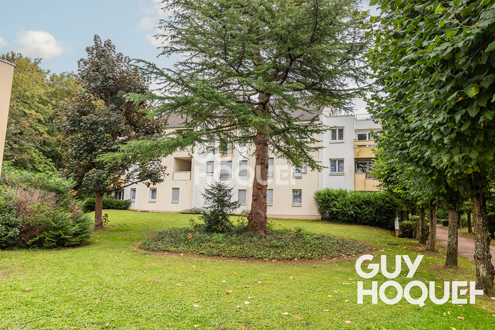 VENTE d'un appartement de 2 pièces (54 m²) à DRAVEIL