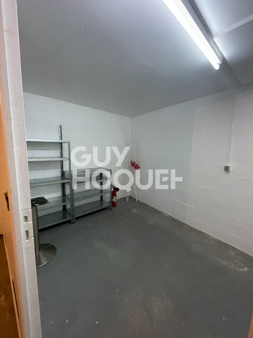 LOCAL COMMERCIAL AVEC FORTE VISIBILITE