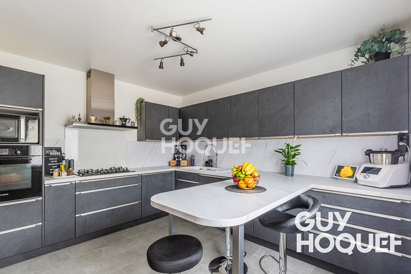 Maison de 8 pièces, 6 chambres (162 m²) à vendre à ATHIS MONS