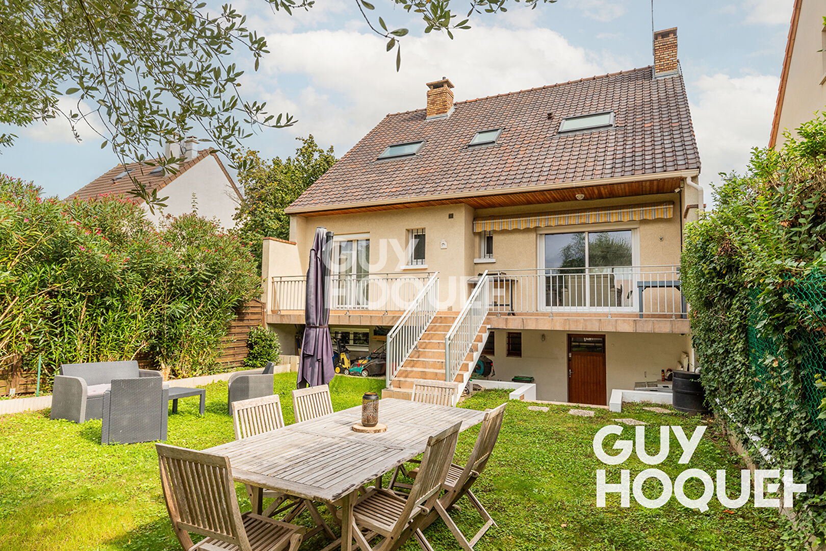 Maison de 8 pièces, 6 chambres (162 m²) à vendre à ATHIS MONS