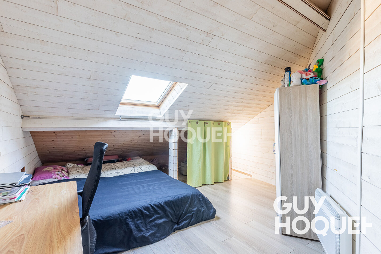 CENTRE-VILLE: Immeuble de rapport à 8 minutes de la gare RER