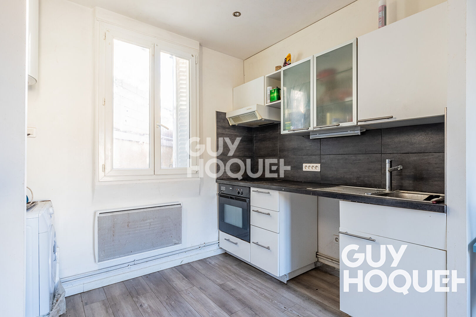 CENTRE-VILLE: Immeuble de rapport à 8 minutes de la gare RER