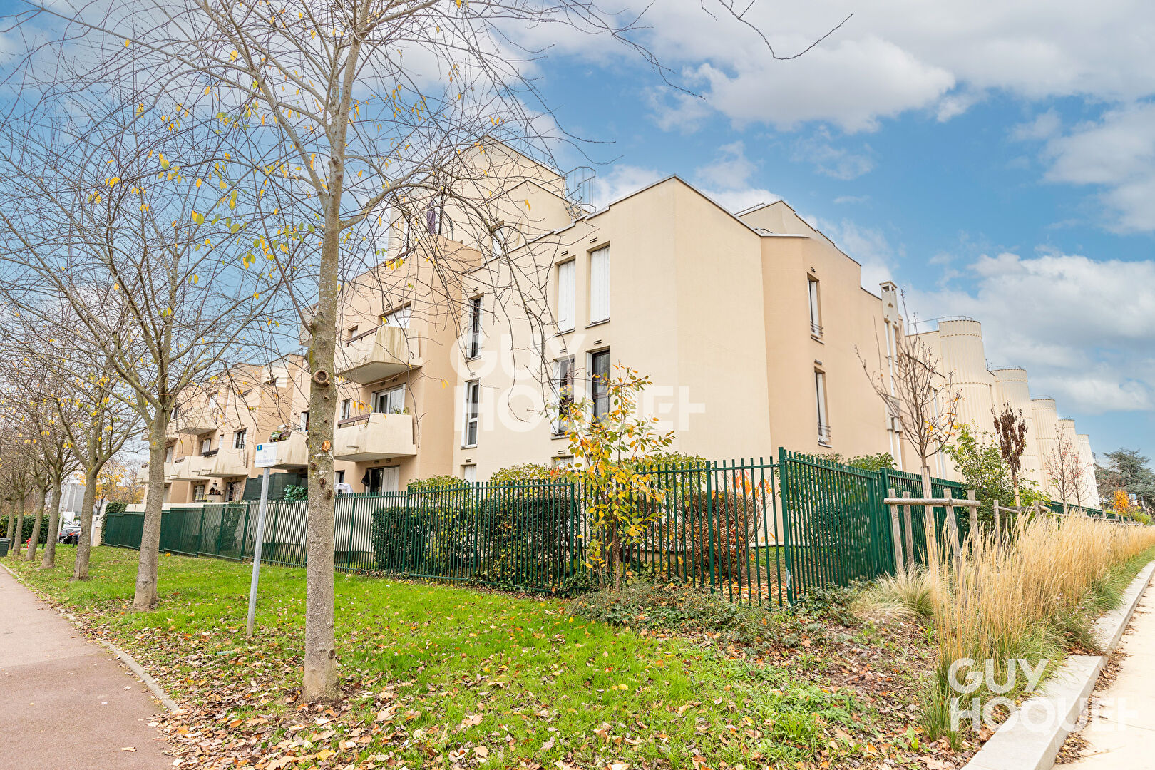 À vendre : Charmant appartement de 2 pièces à Évry Courcouronnes !