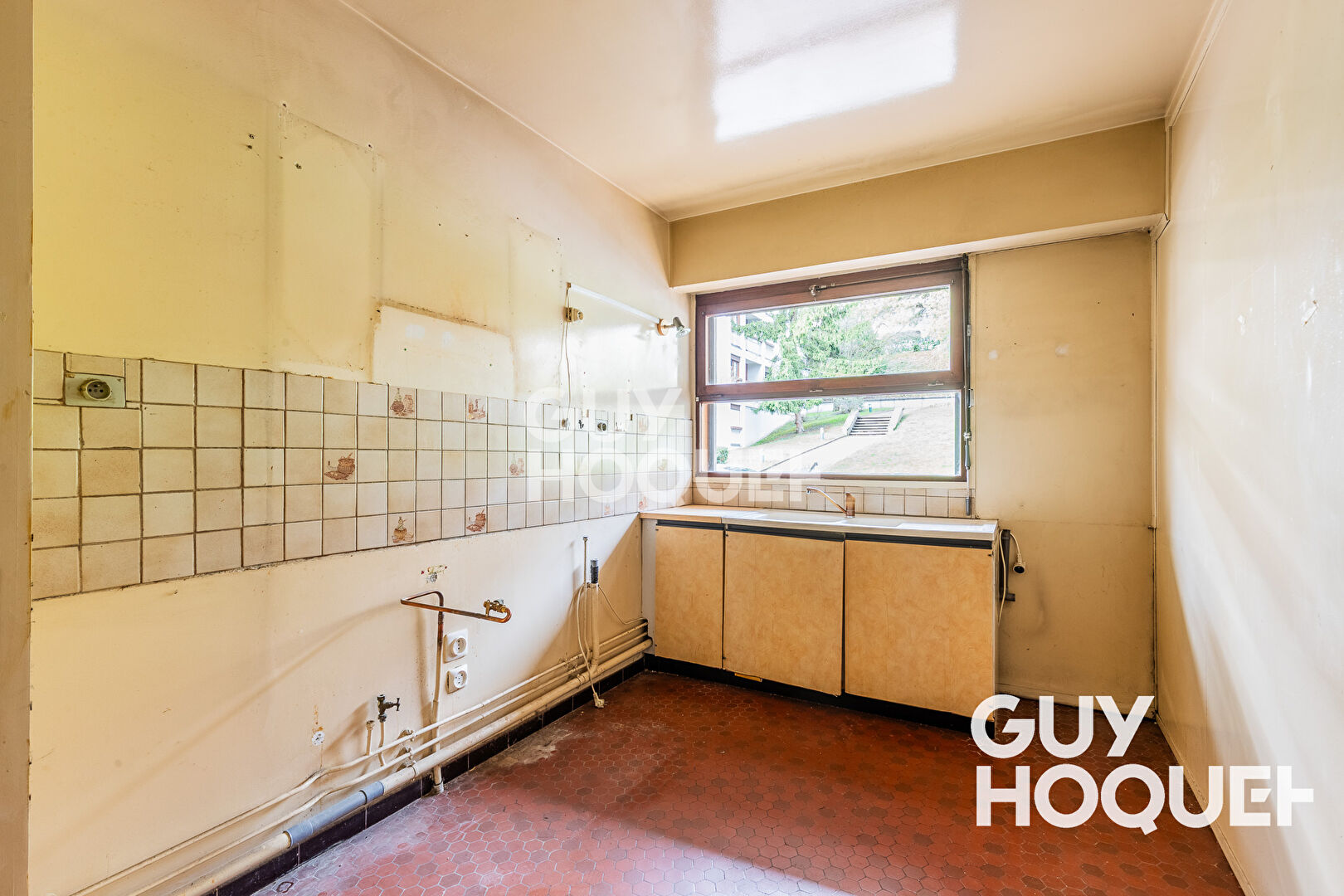 À vendre : Appartement 3 pièces à Athis Mons a Rénover