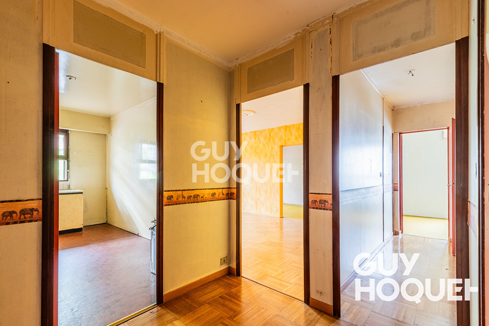 À vendre : Appartement 3 pièces à Athis Mons a Rénover