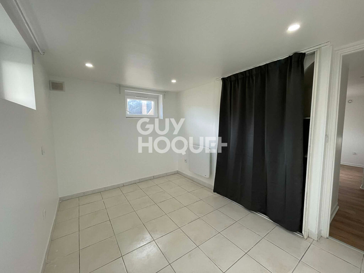 Chambre à louer - 500  / mois - Maison refaite à neuf