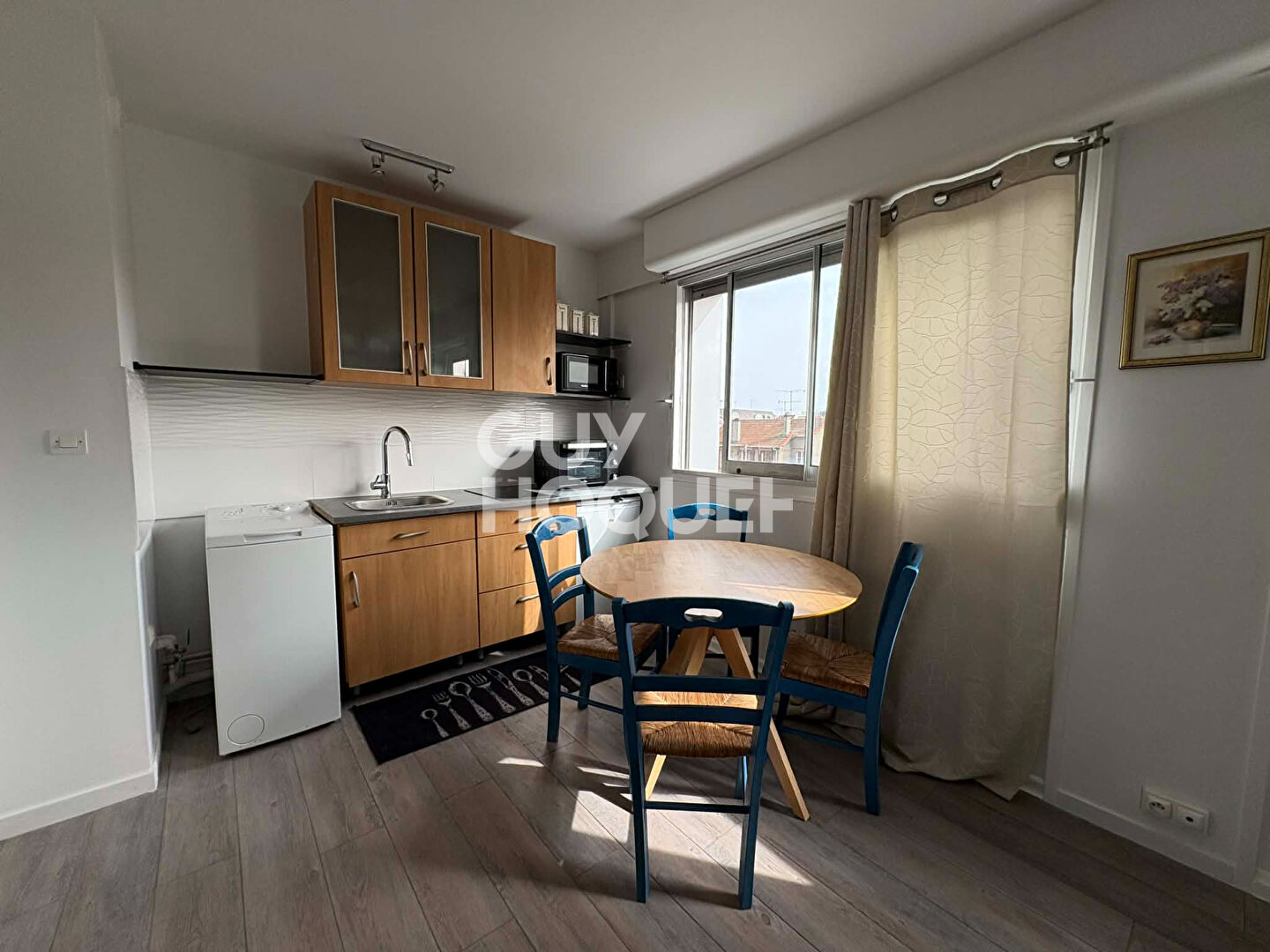 Appartement T1 à louer à Juvisy-sur-Orge, 3ème étage, calme et bien équipé