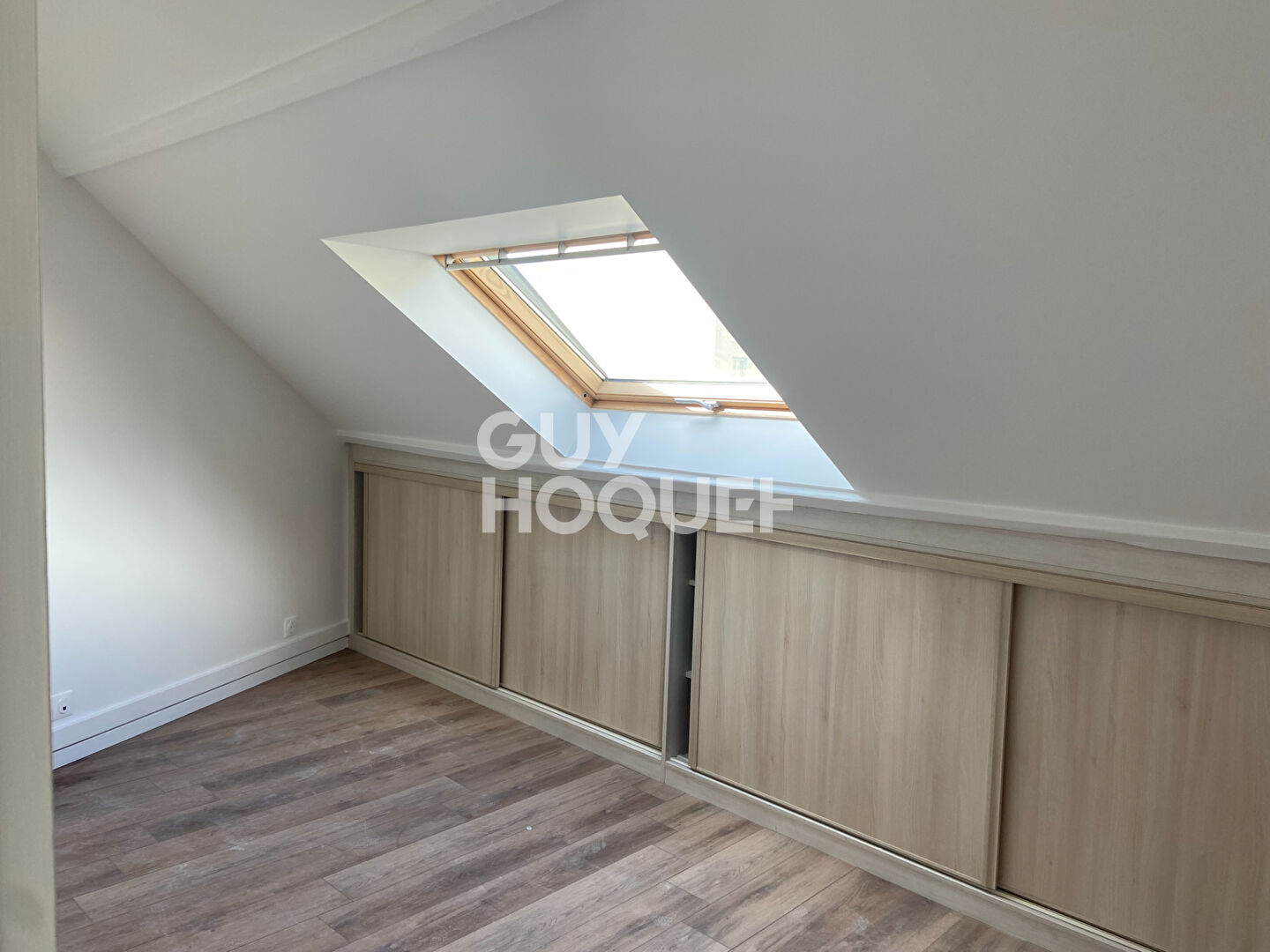 Appartement 2 pièces à louer à Savigny-sur-Orge, dernier étage, calme et lumineux