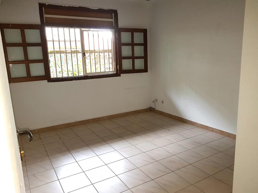 Maison de type 6 à Kourou