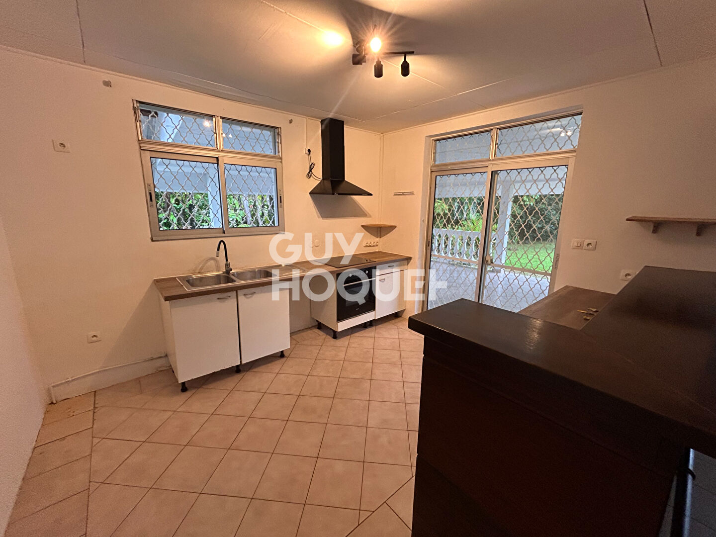 Maison - 6 pièces