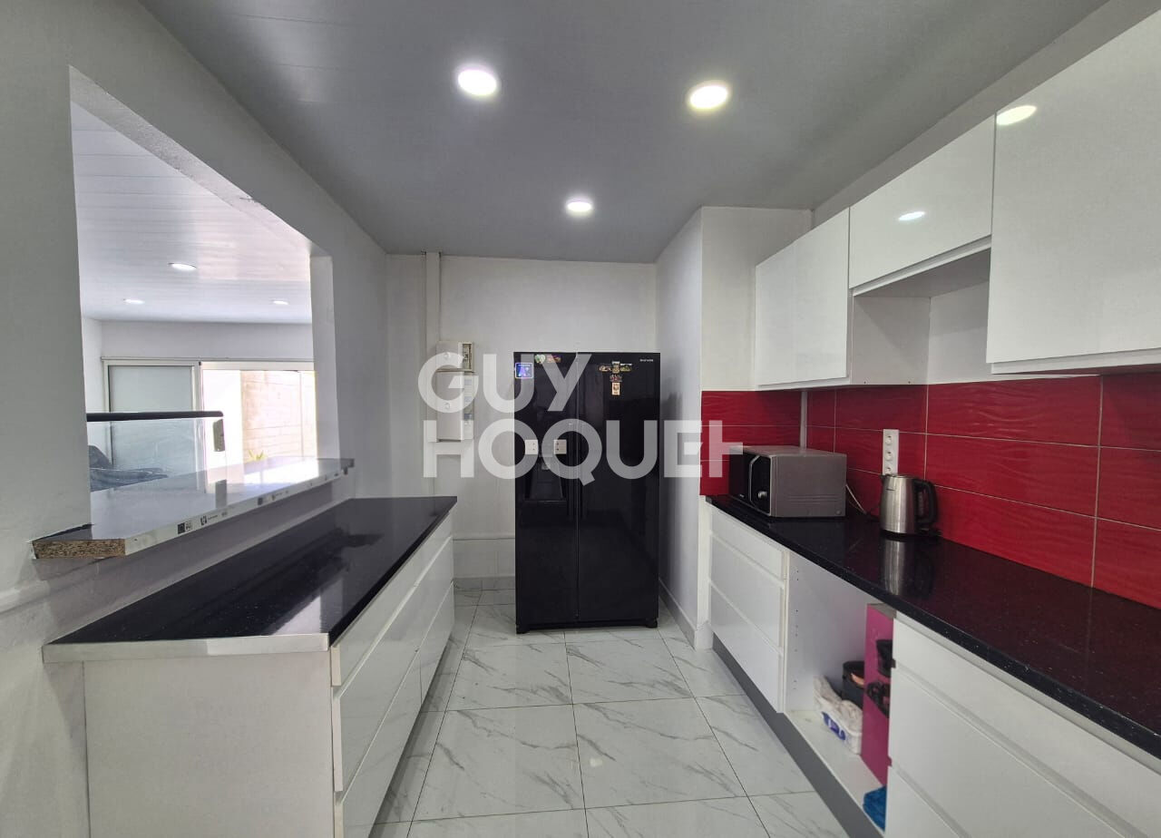 Maison  Rénovée de  4 pièce(s) - Montabo