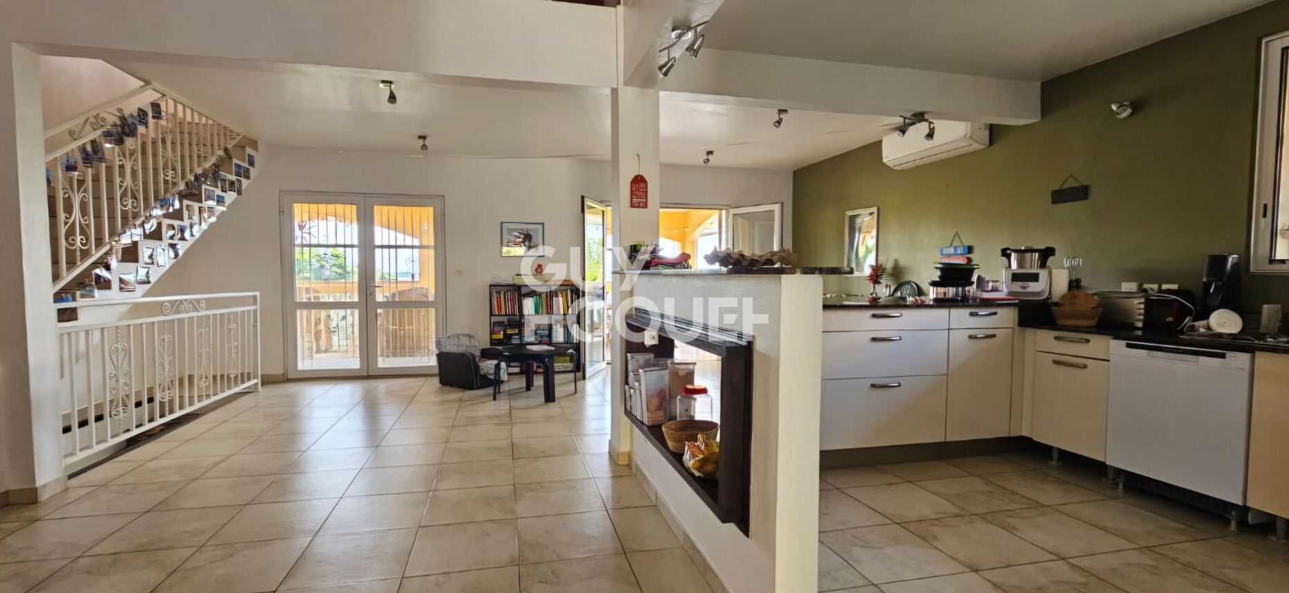 Villa Remire Montjoly 6 pièce(s) 266 m2