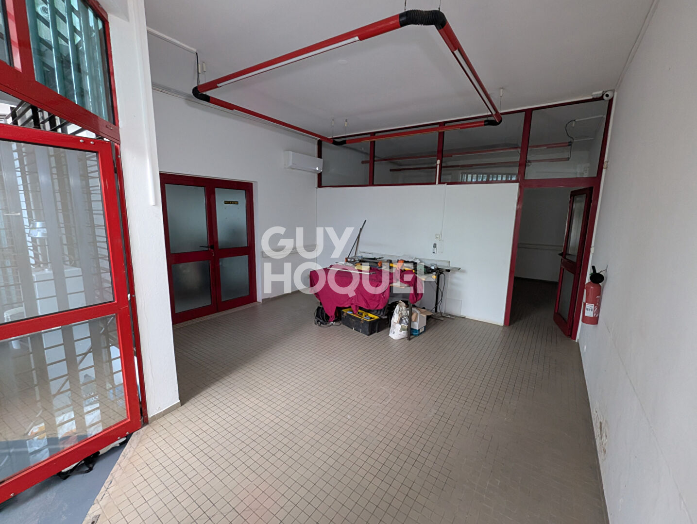 Local commercial Cayenne 57 m2