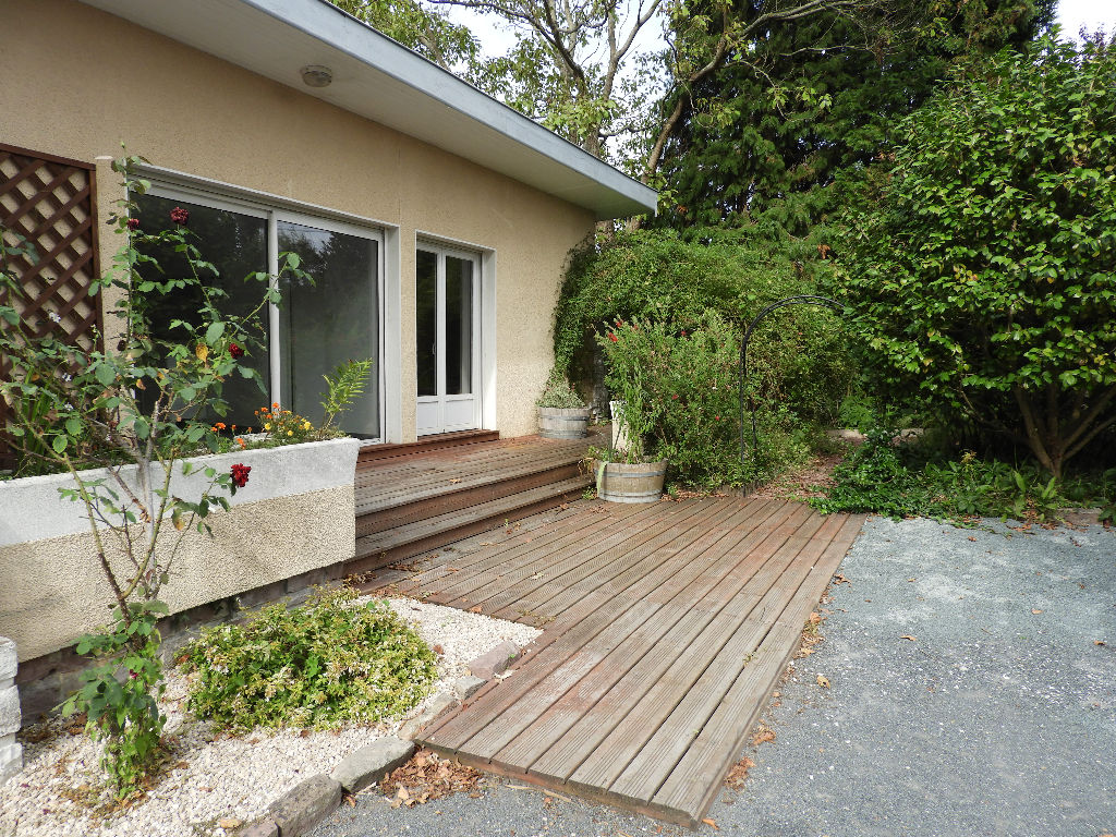 Maison 2 chambres sur jardin 1500 m²