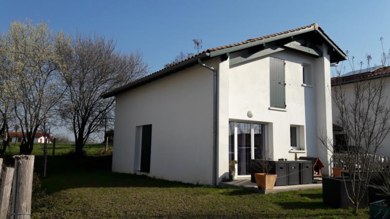 Villa T3 avec garage et jardin