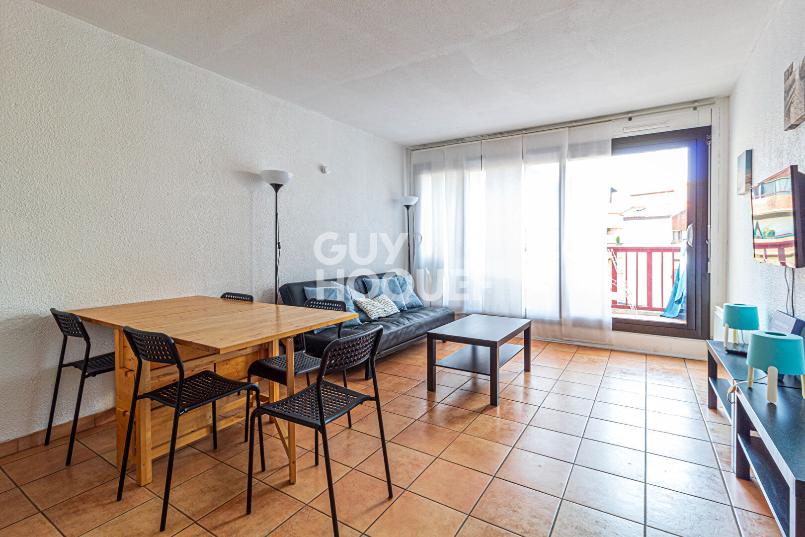 Appartement T2 près du port dans une résidence avec piscine