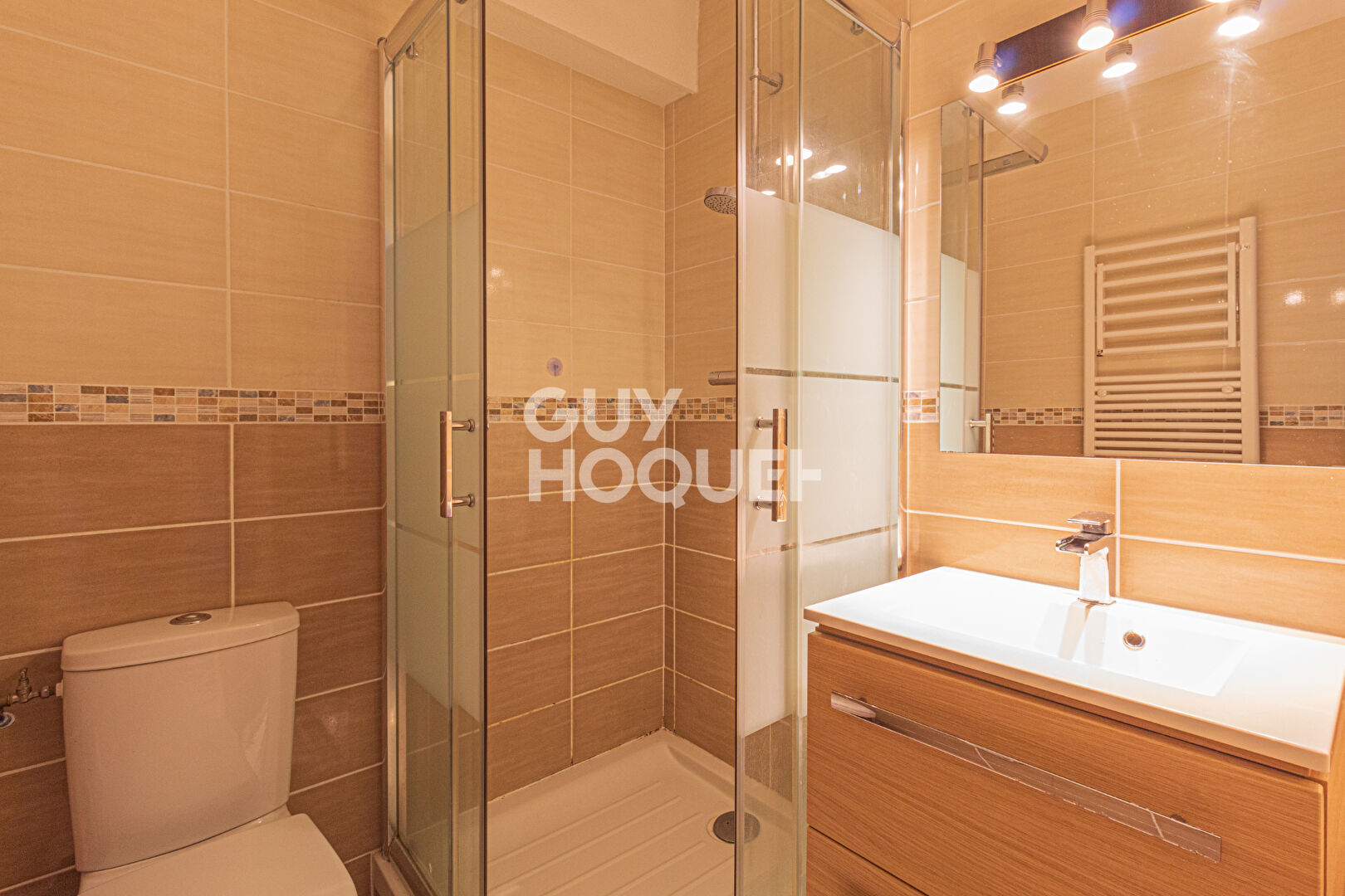 Appartement T2 près du port dans une résidence avec piscine