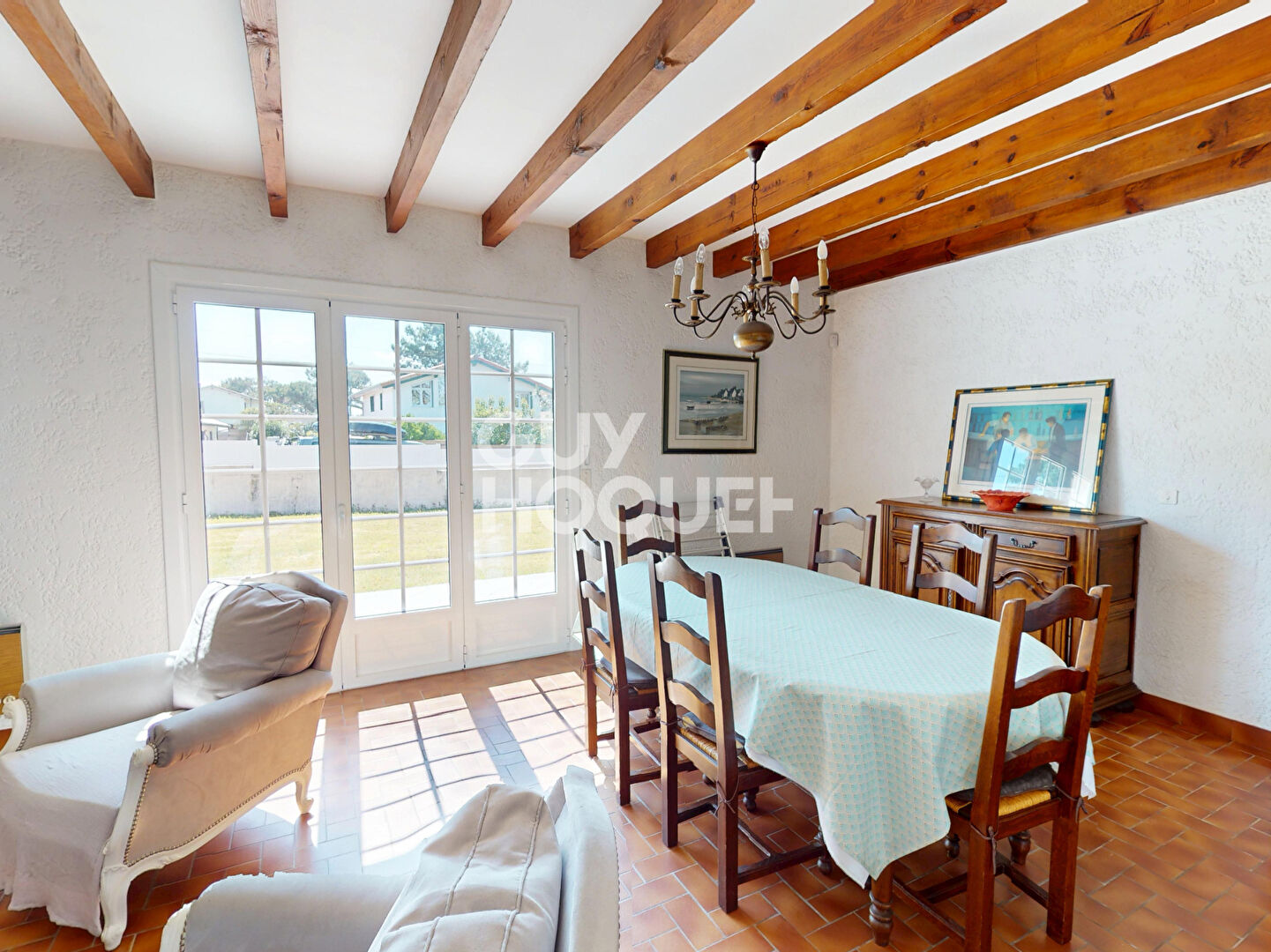 Belle landaise près de la plage de la piste