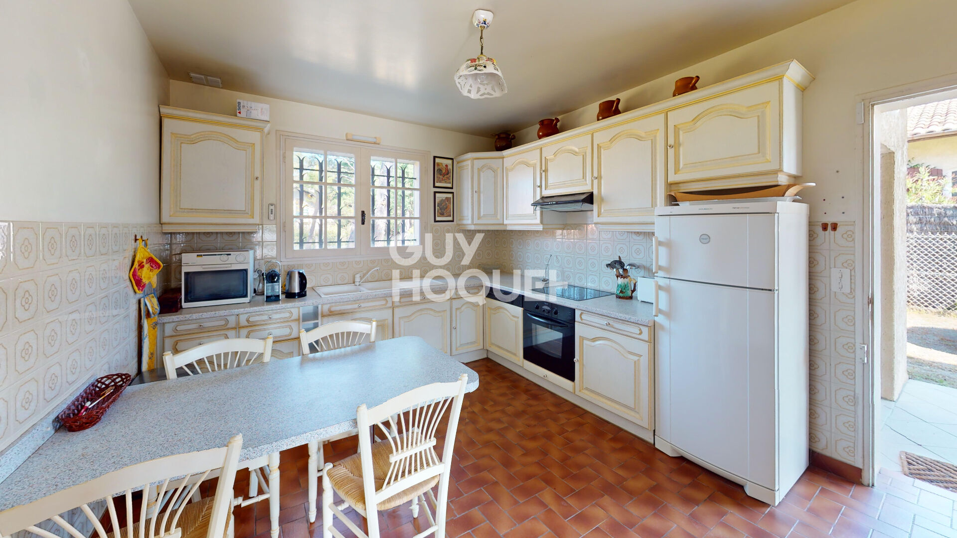 Belle landaise près de la plage de la piste