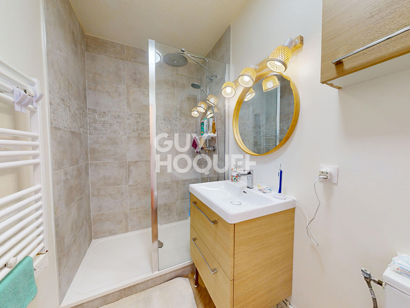 Superbe Duplex en Dernier Étage - Vue sur les Pins