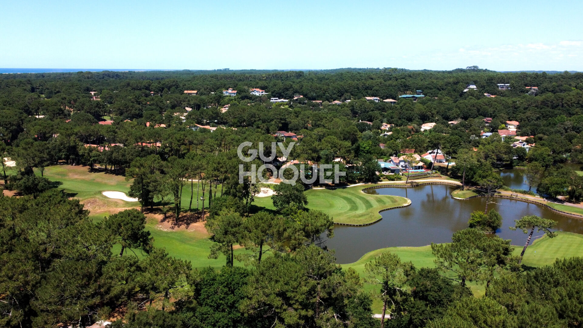 Grande villa atypique au golf de Seignosse