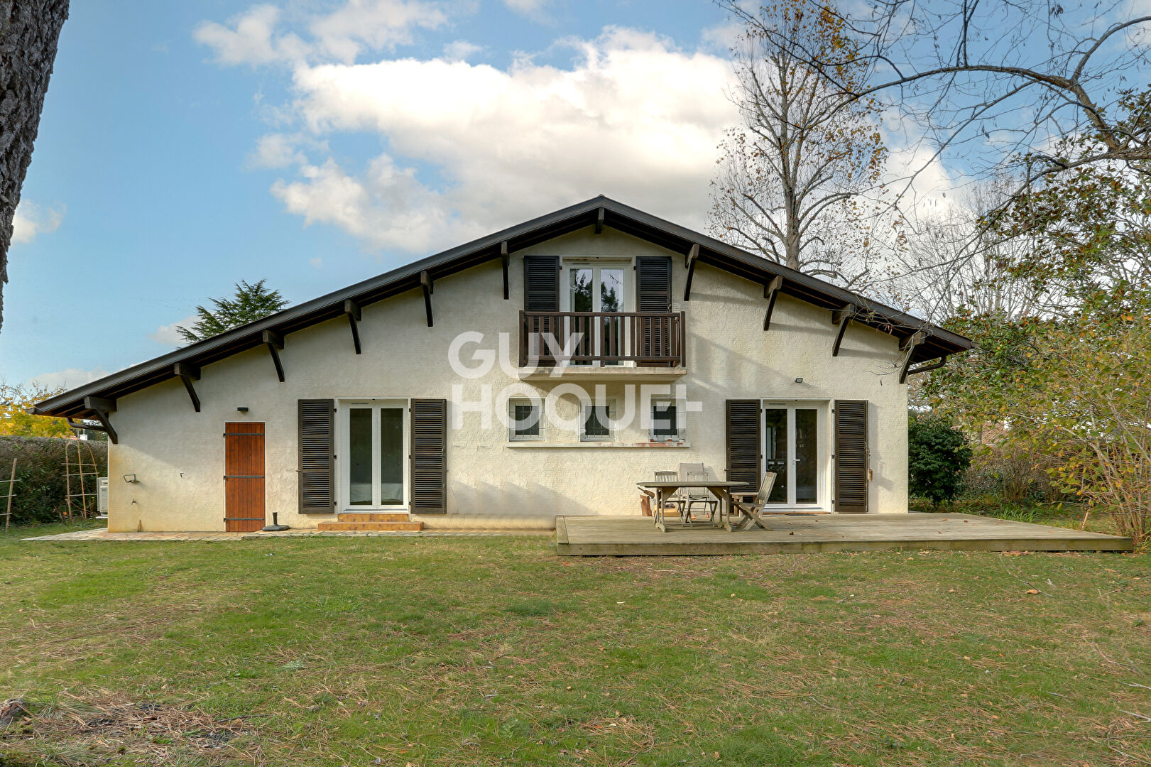 Belle villa landaise au Bourg