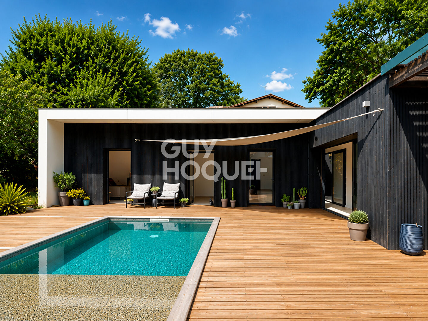 Villa d'architecte contemporaine avec piscine