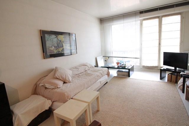 appartement 2p + cave + parking ext