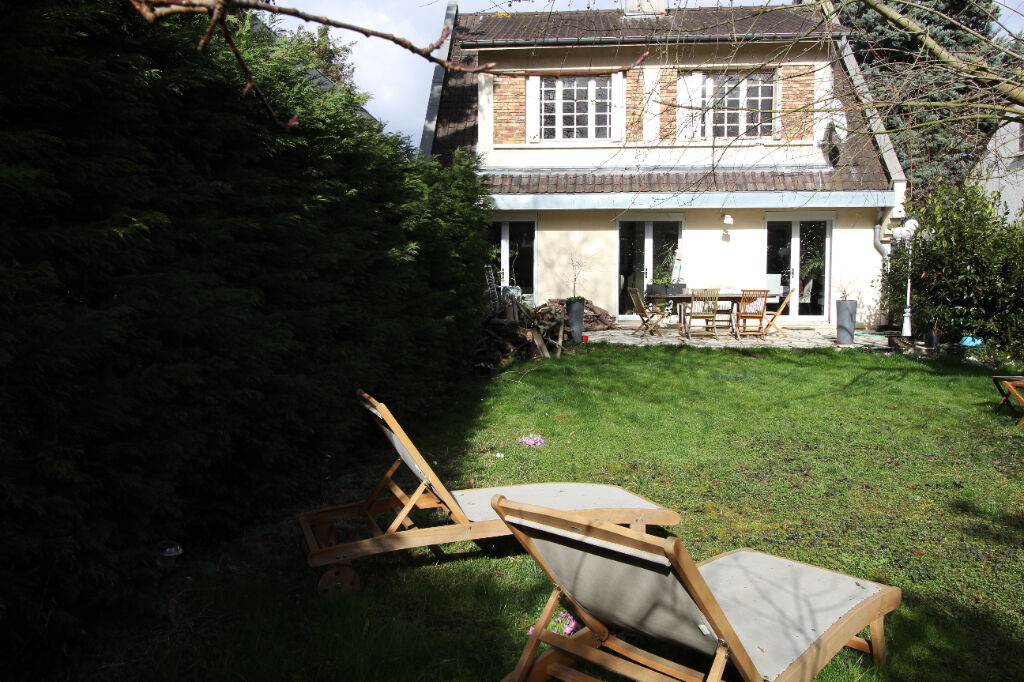 Maison de 5 pièces 120 m²- terrain de 426m²