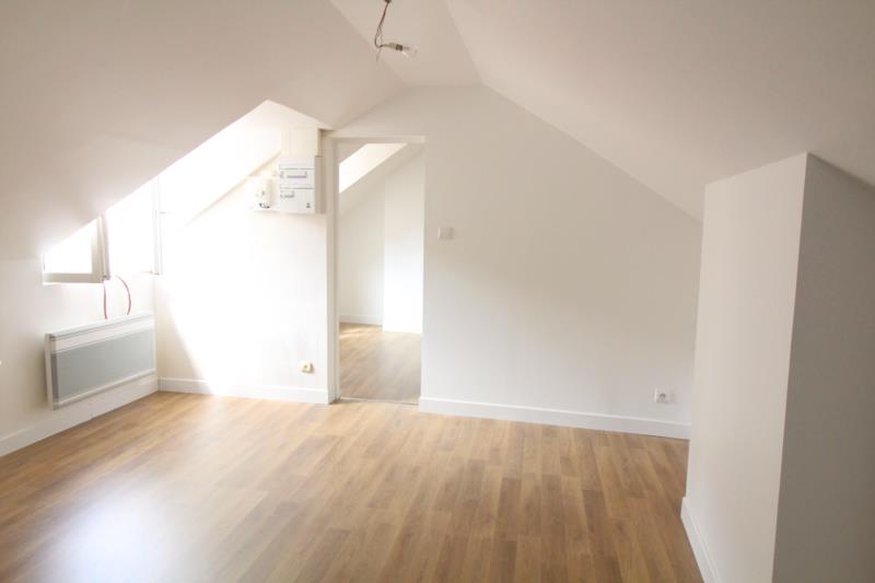 Appartement 2 pièces refait à neuf - dernier étage