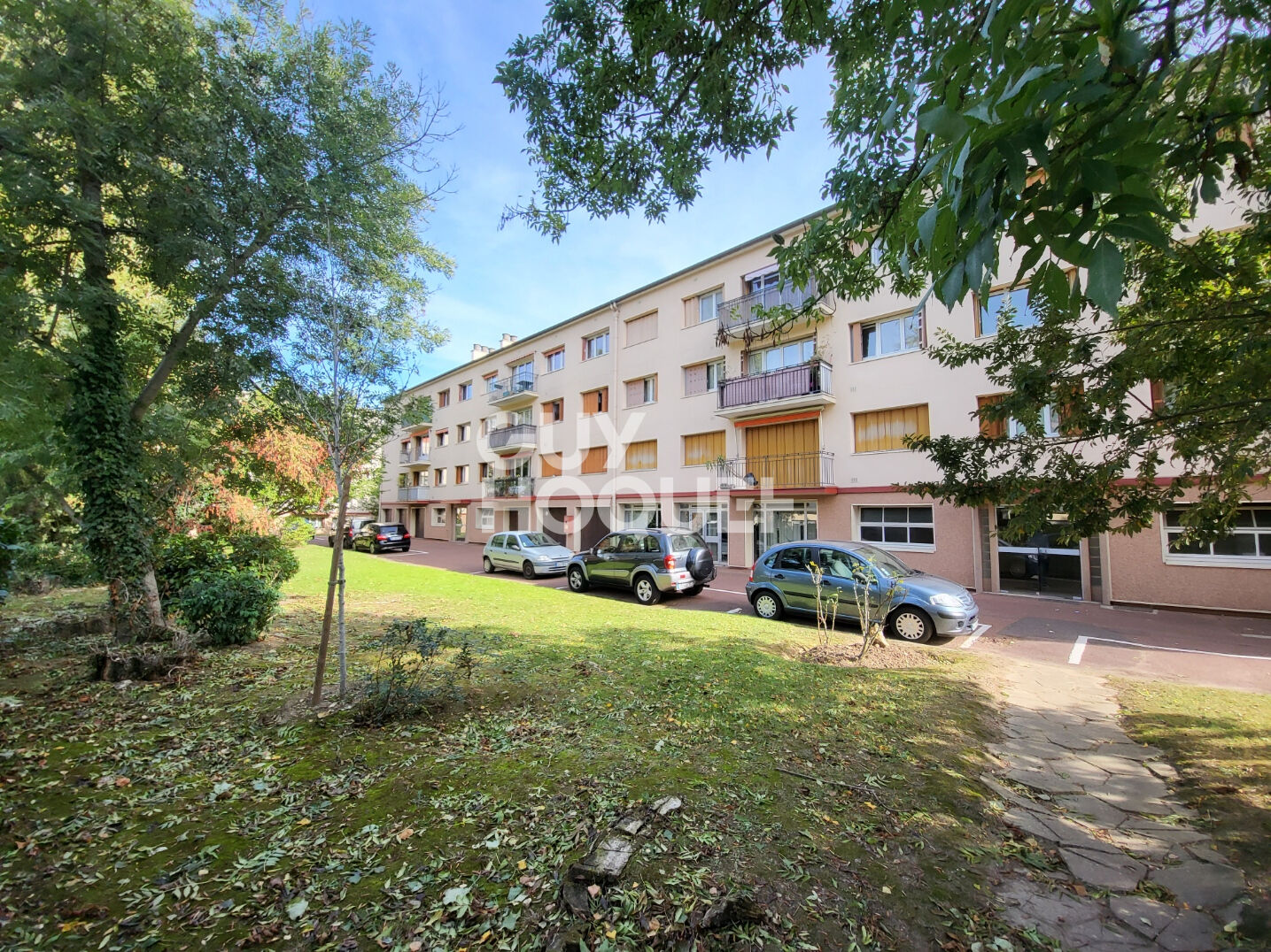 Achat appartement 4 pièces La celle saint cloud Ref. 4062 Achat appartement 4 pièces La celle saint cloud Ref. 4062