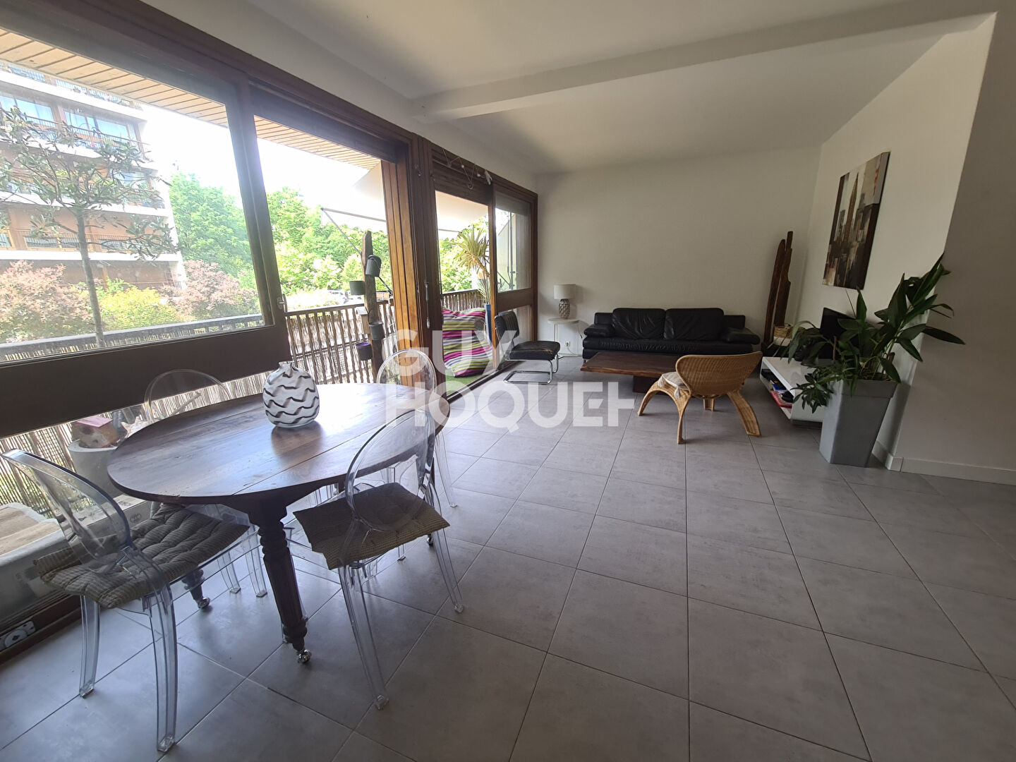 3/4 pièces de  76 m² - 2 chambres - avec  parking.