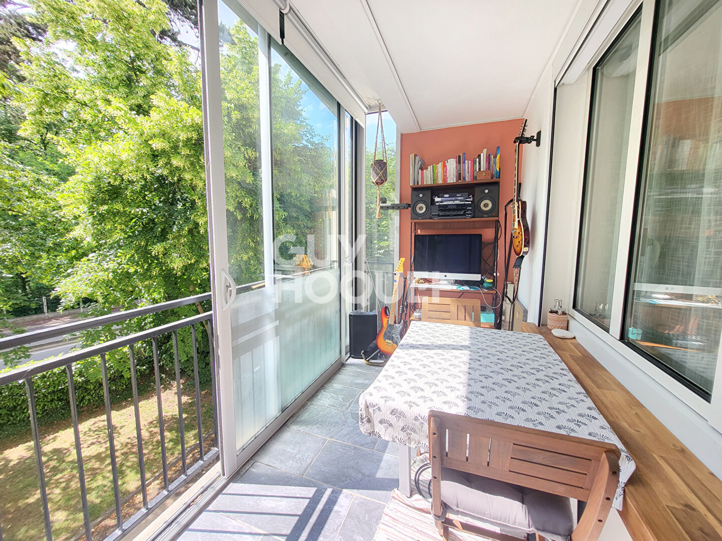 2 pièces + loggia - cave et box
