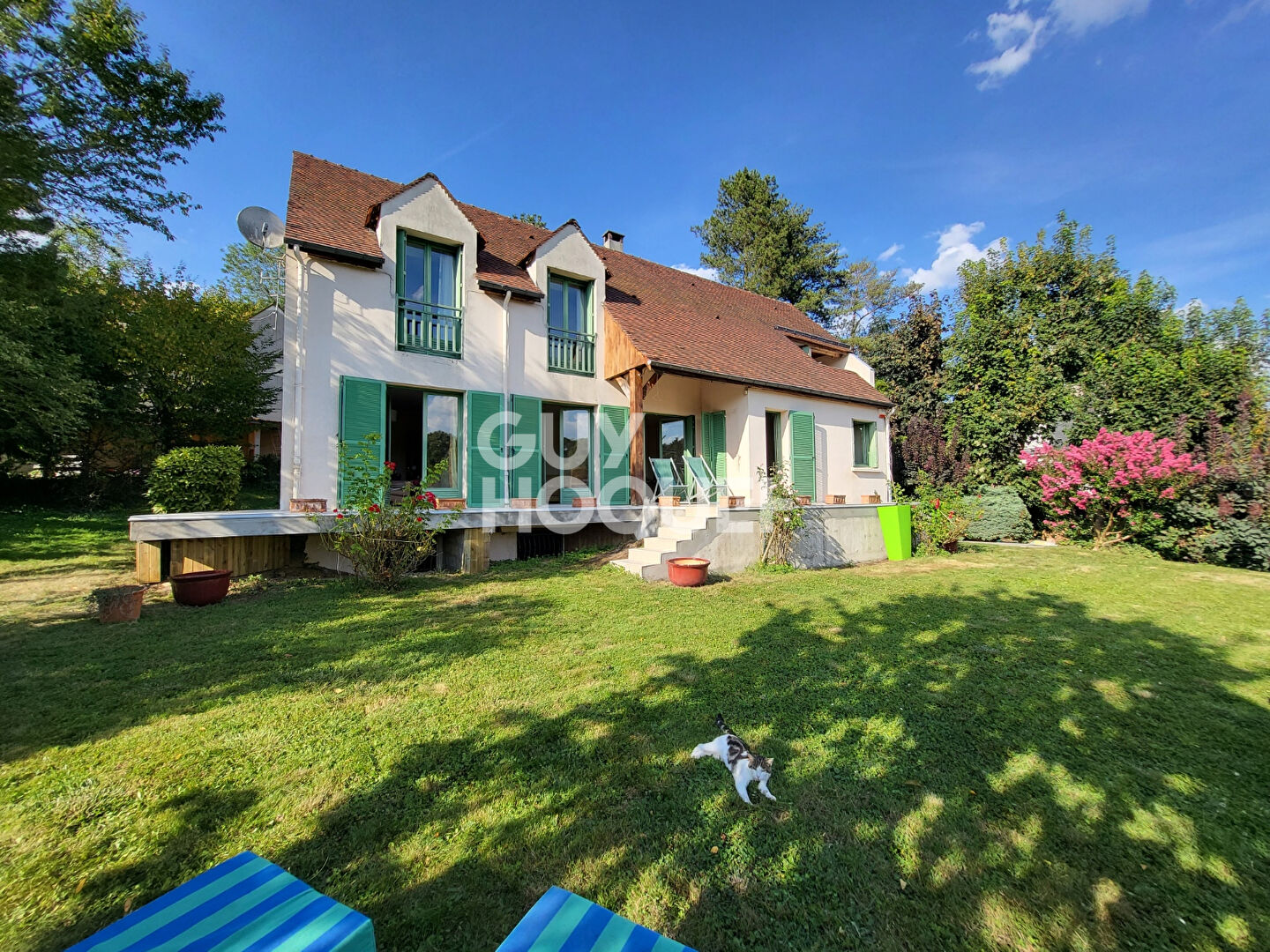 Maison La Celle Saint Cloud 8 pièce(s) - 236 M²