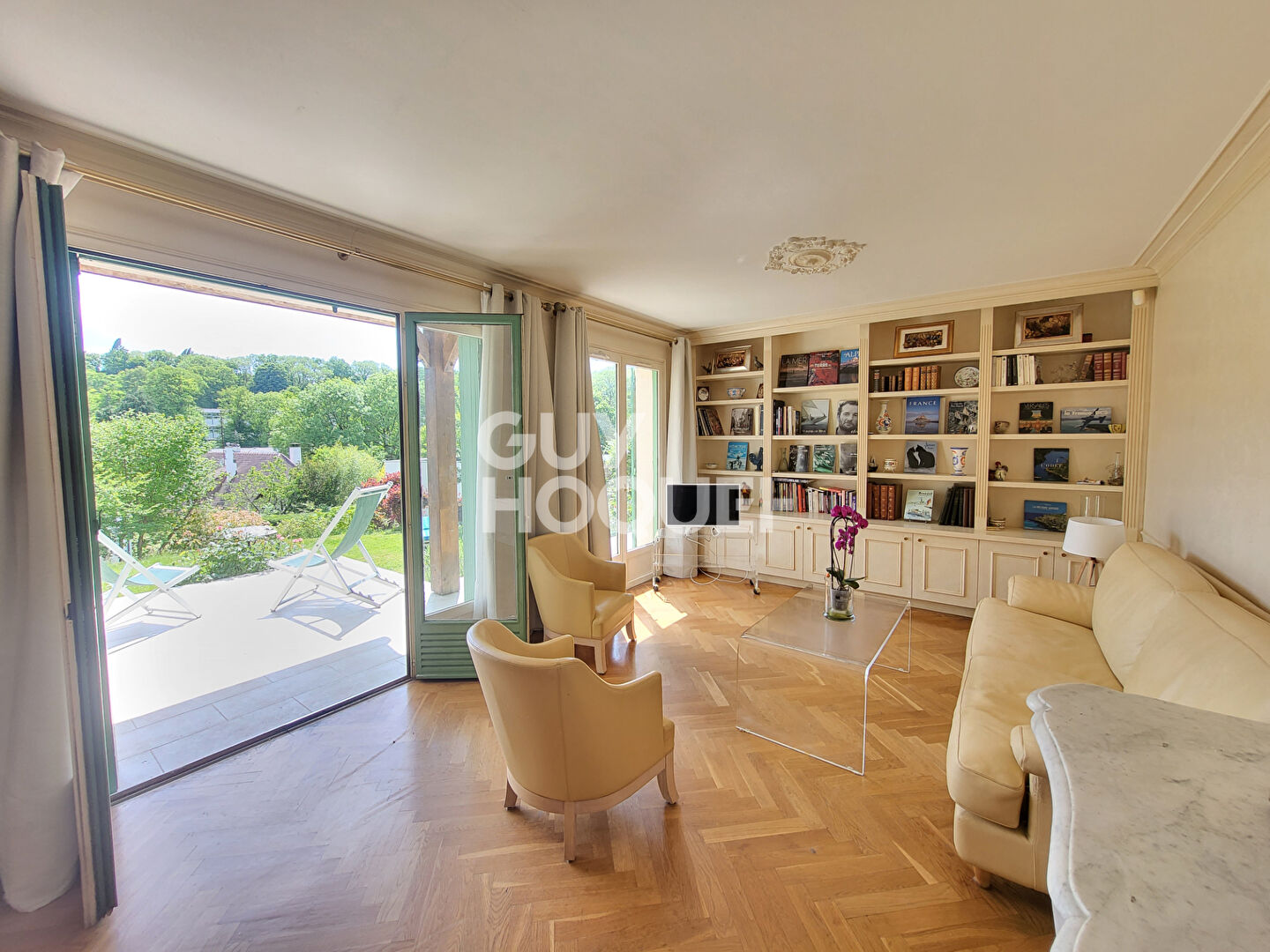 Maison La Celle Saint Cloud 8 pièce(s) - 236 M²