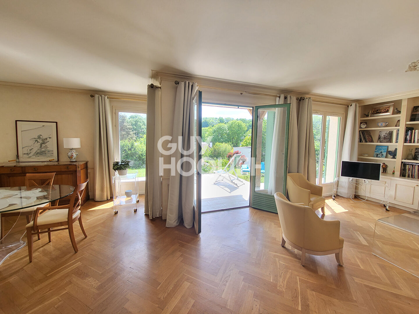 Maison La Celle Saint Cloud 8 pièce(s) - 236 M²